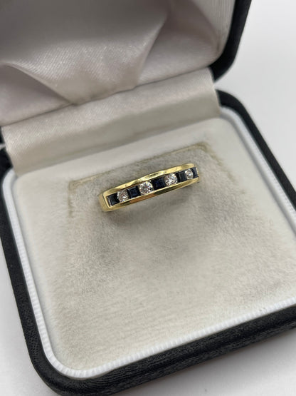 18ct gold sapphire and diamond ring