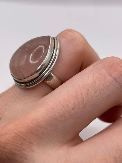 Silver rose quartz ring