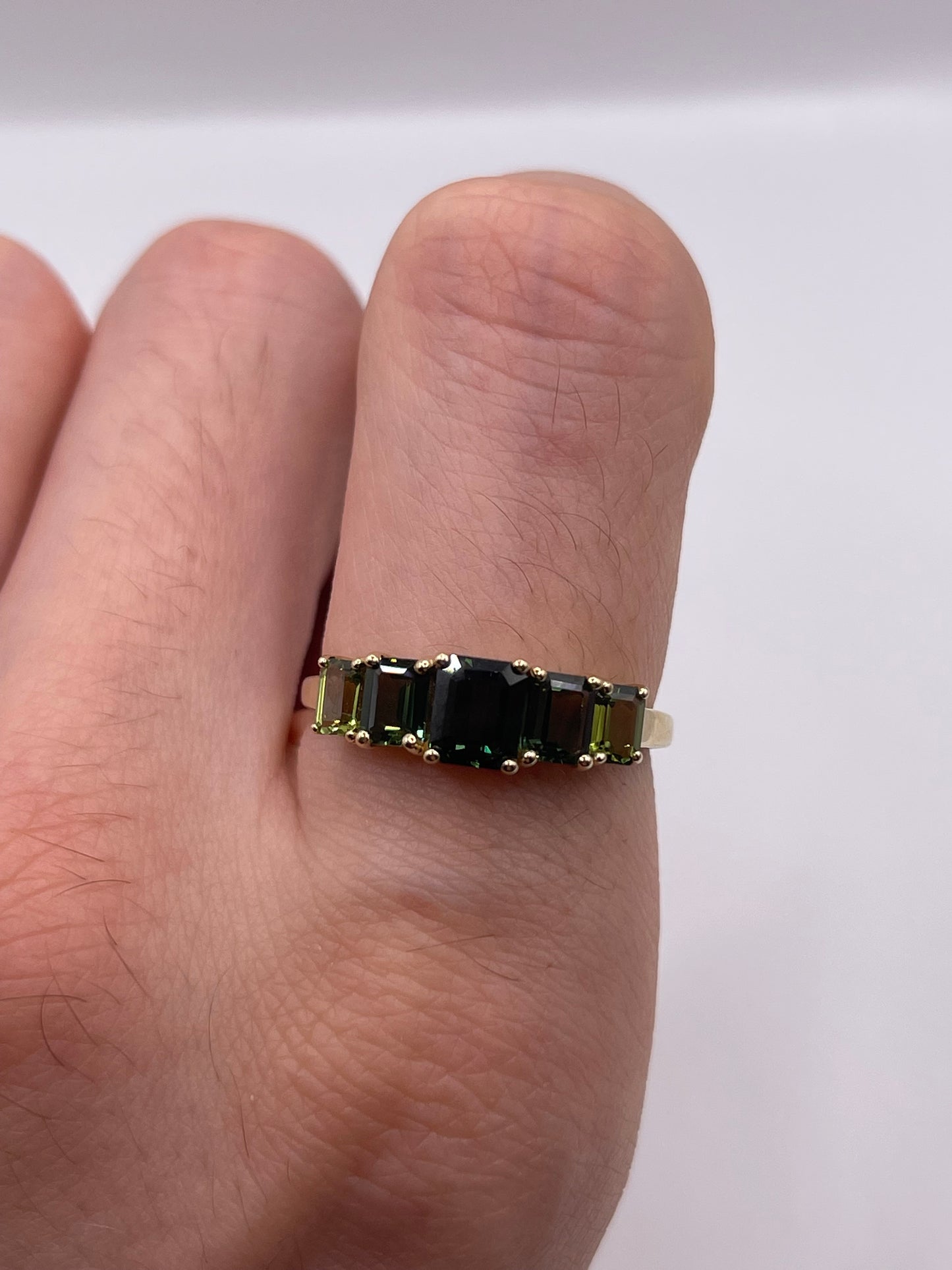 9ct gold tourmaline ring