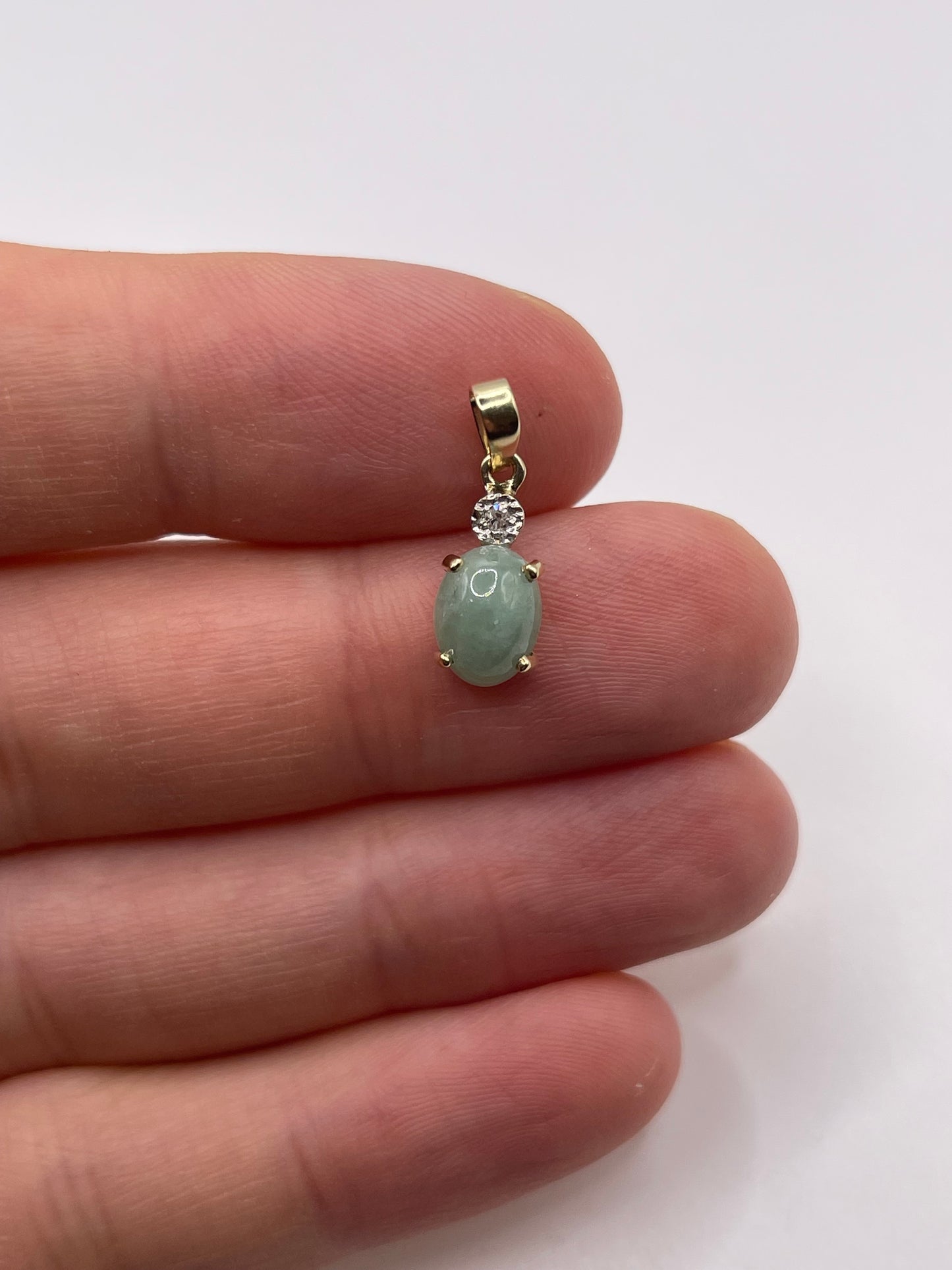 9ct gold jade and diamond pendant