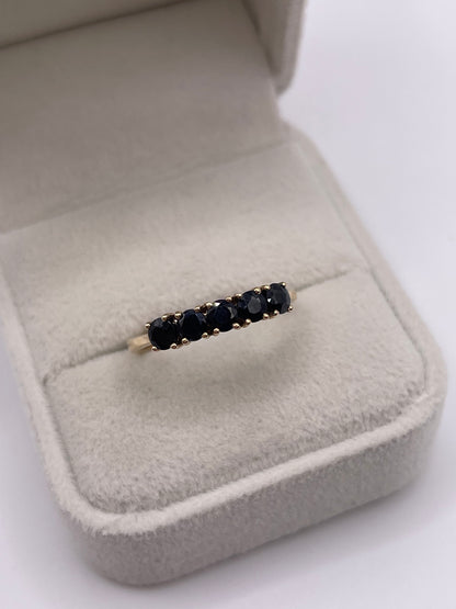 9ct gold sapphire ring