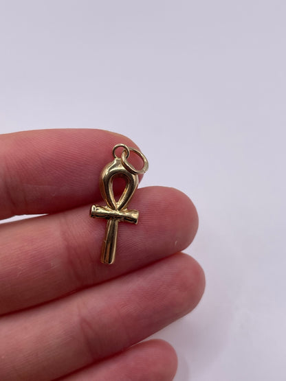 9ct gold ankh charm
