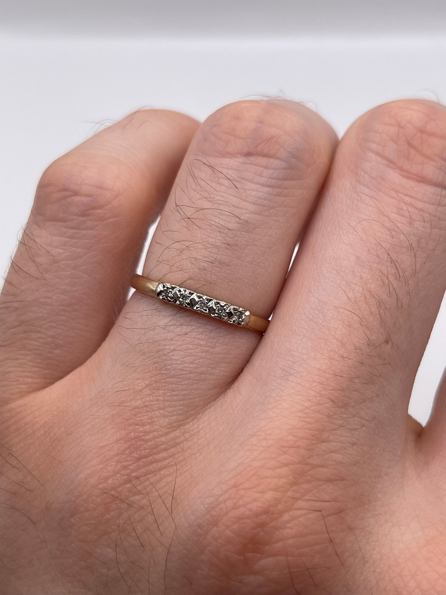 9ct gold diamond ring
