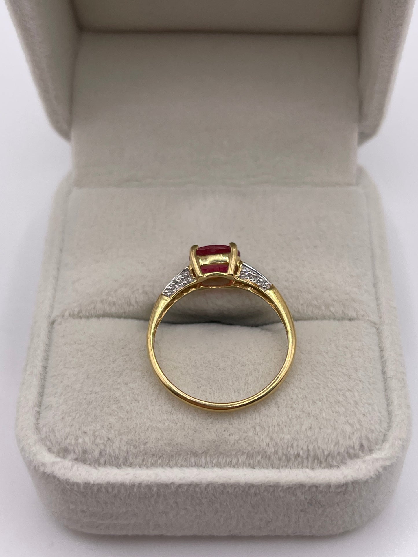 18ct gold tourmaline and diamond ring