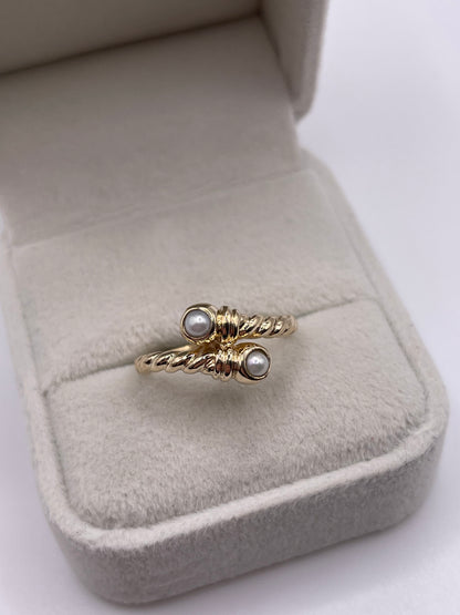 9ct gold pearl torque ring