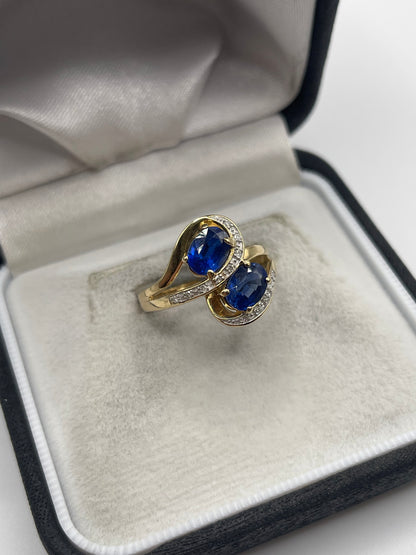 9ct gold kyanite and diamond ring