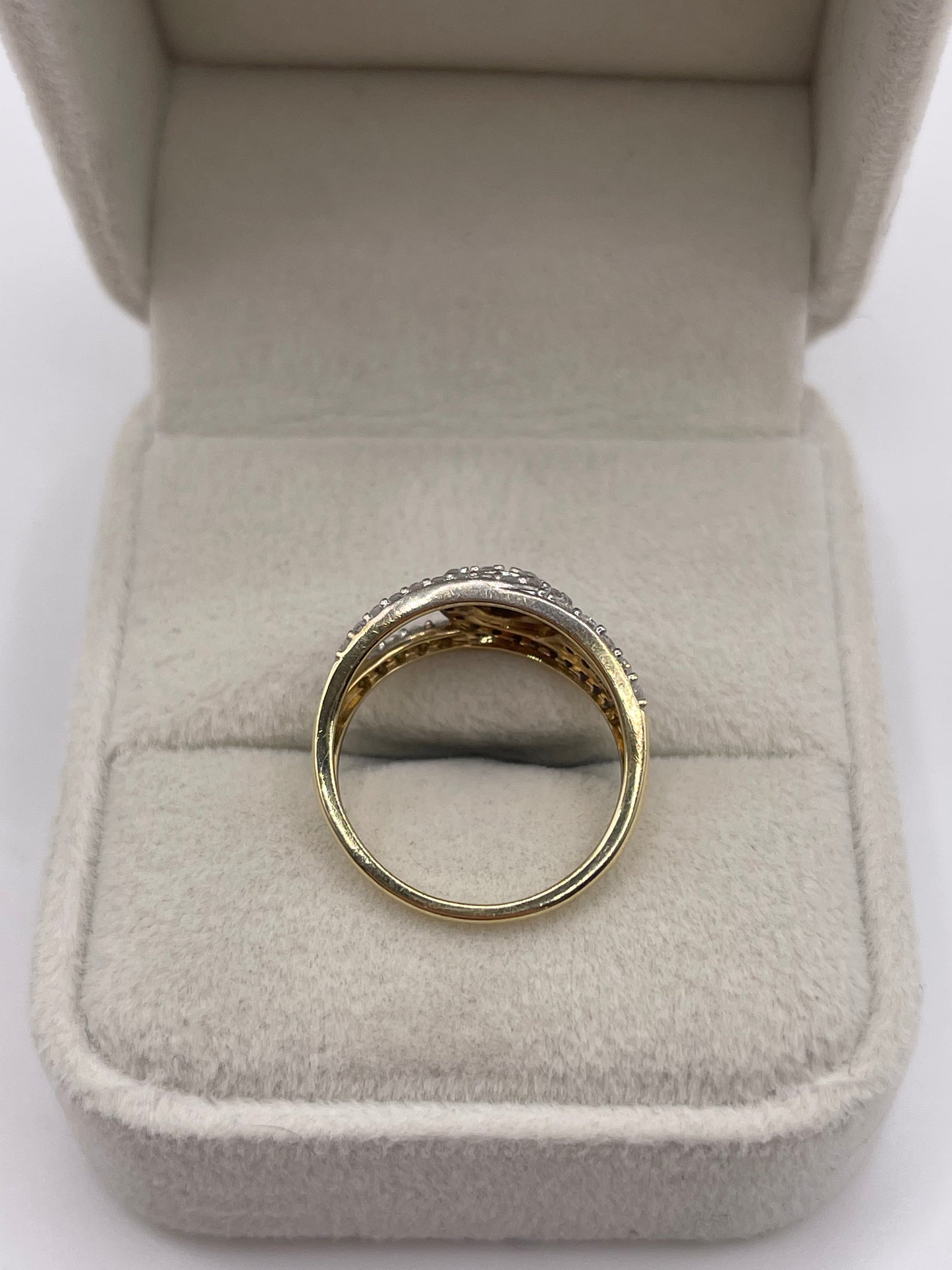 9ct gold diamond cluster ring