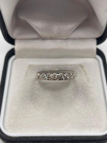 18ct white gold diamond ring