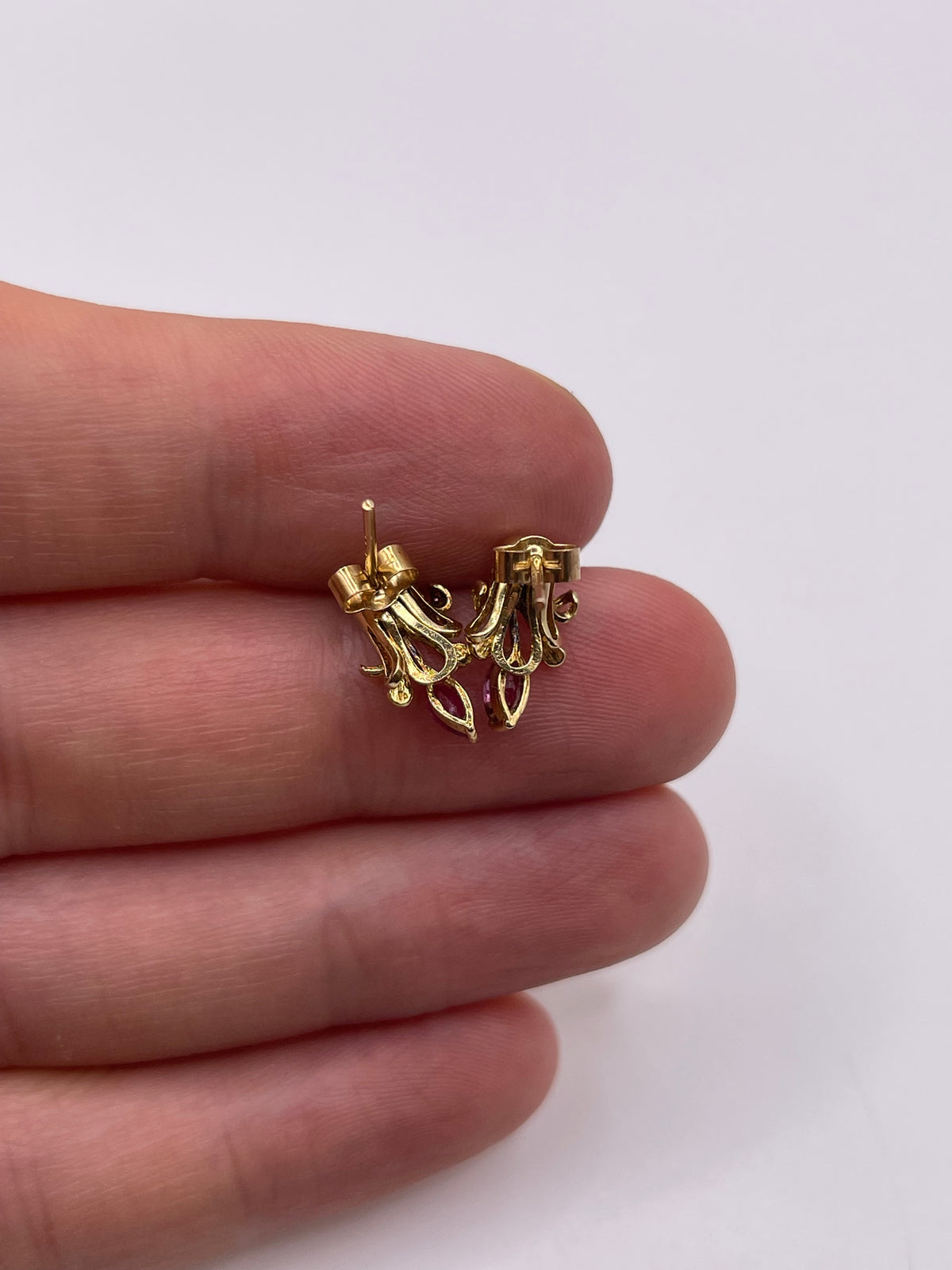 9ct gold ruby earrings