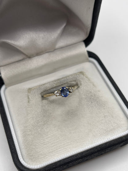 9ct gold sapphire and diamond ring