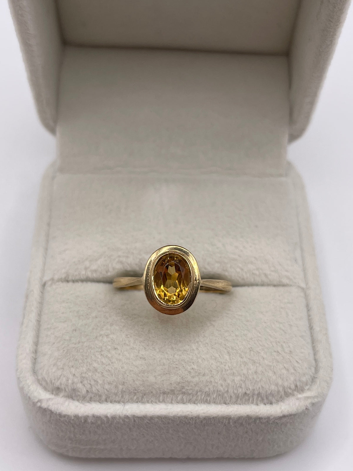 9ct gold citrine ring