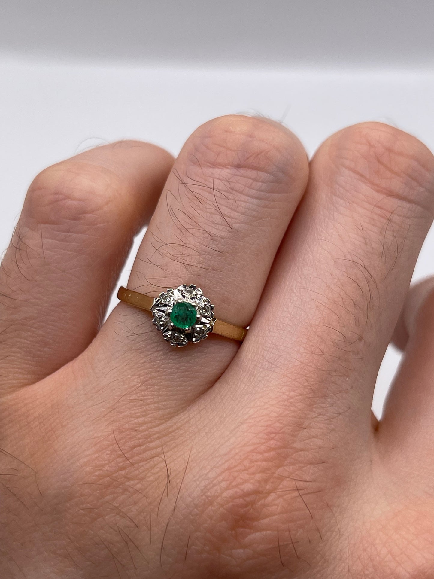 9ct gold emerald and diamond ring