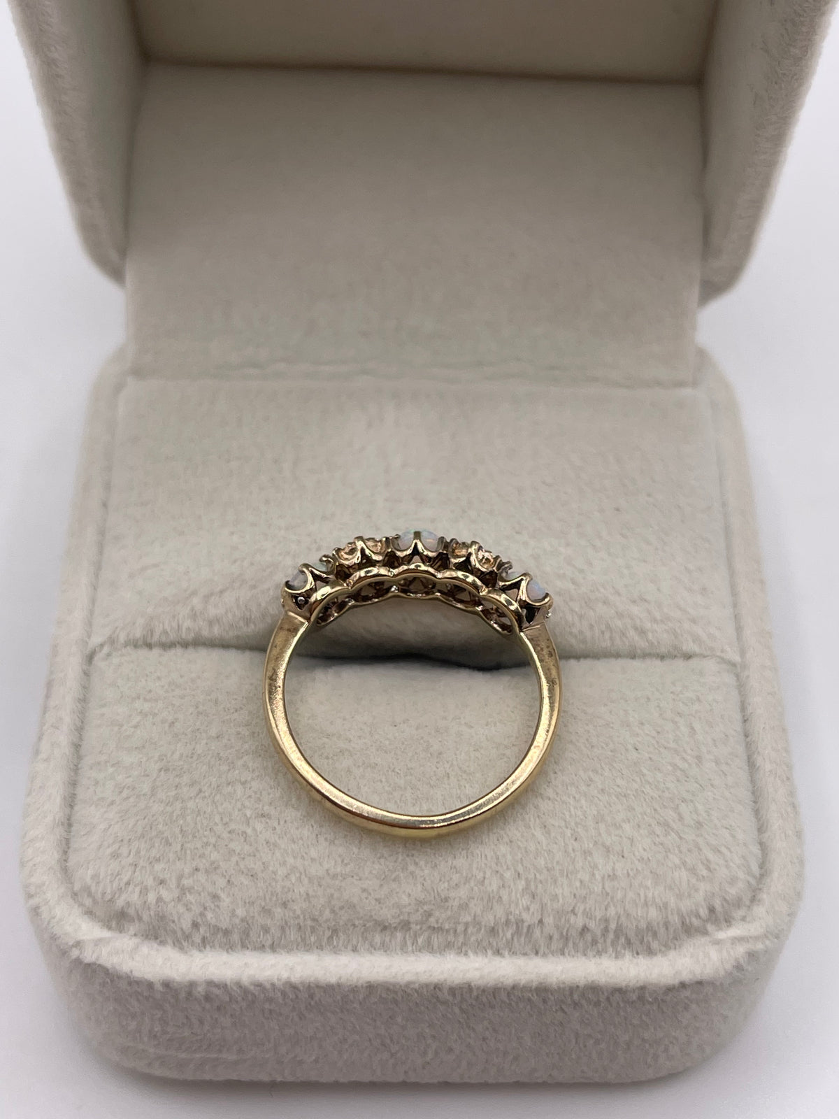 9ct gold opal and diamond ring
