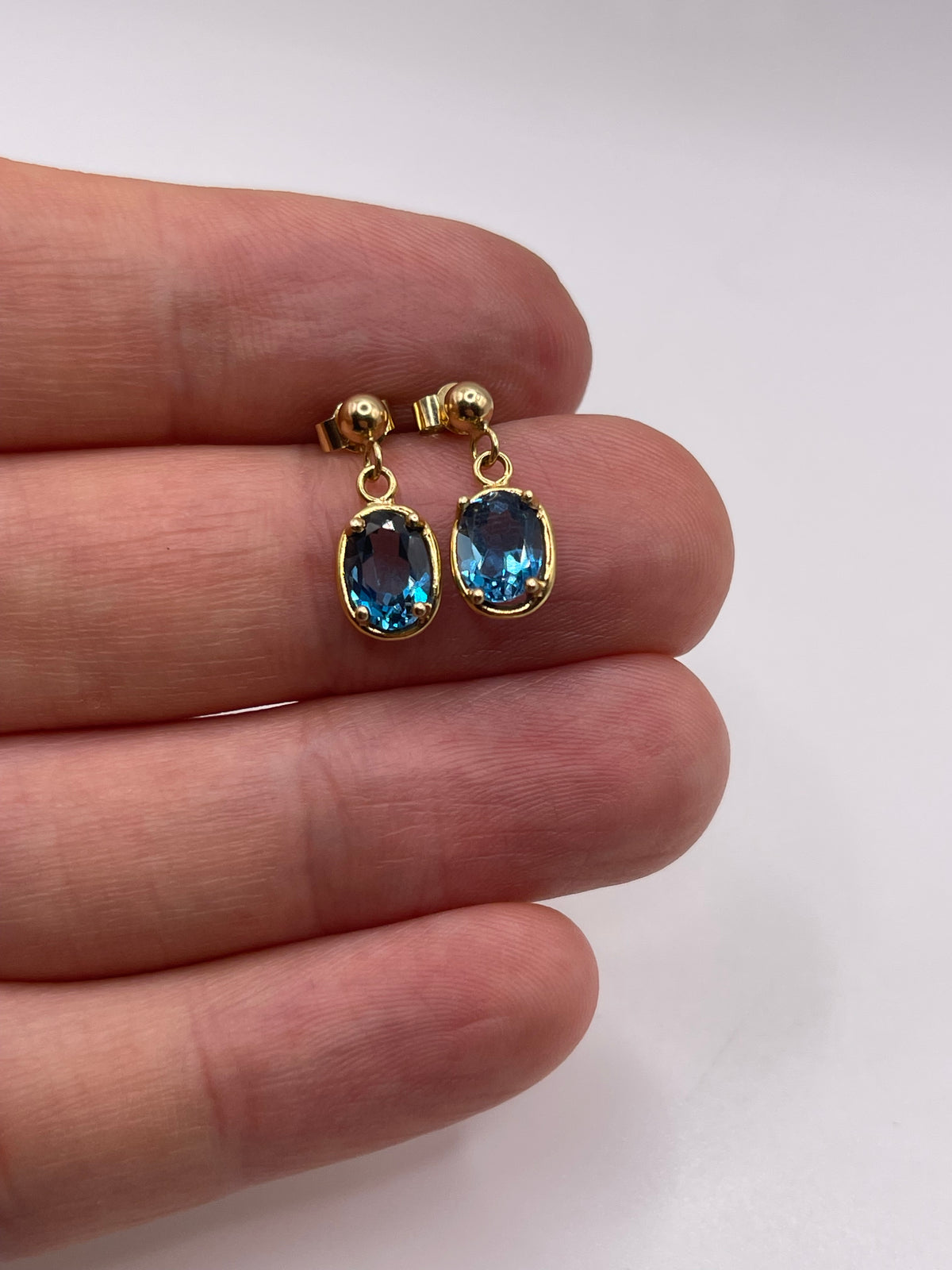 9ct gold topaz earrings