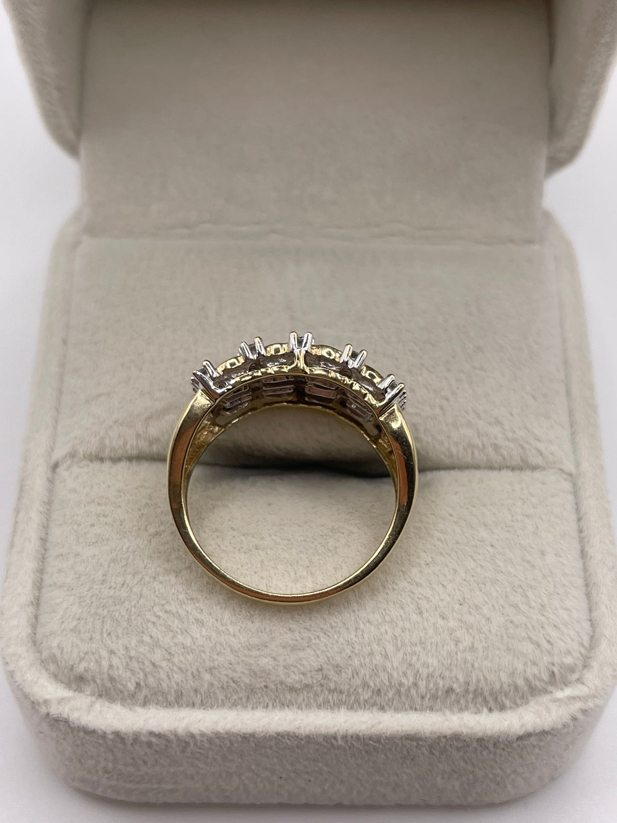 9ct gold diamond cluster ring