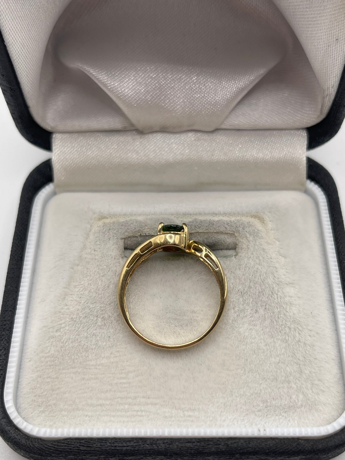 9ct gold diopside ring