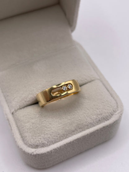 18ct gold cz moving ring
