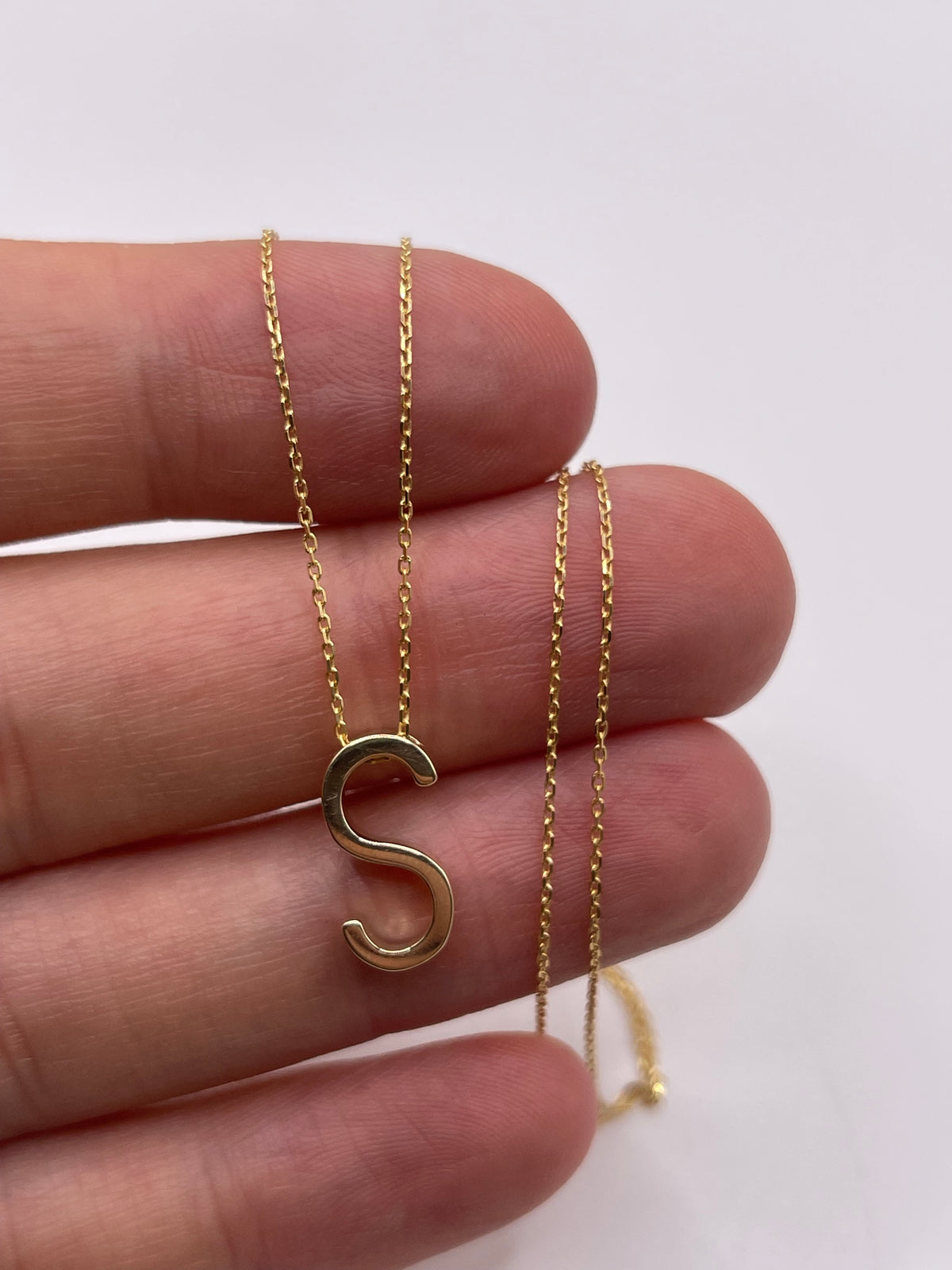 9ct gold initial S necklace