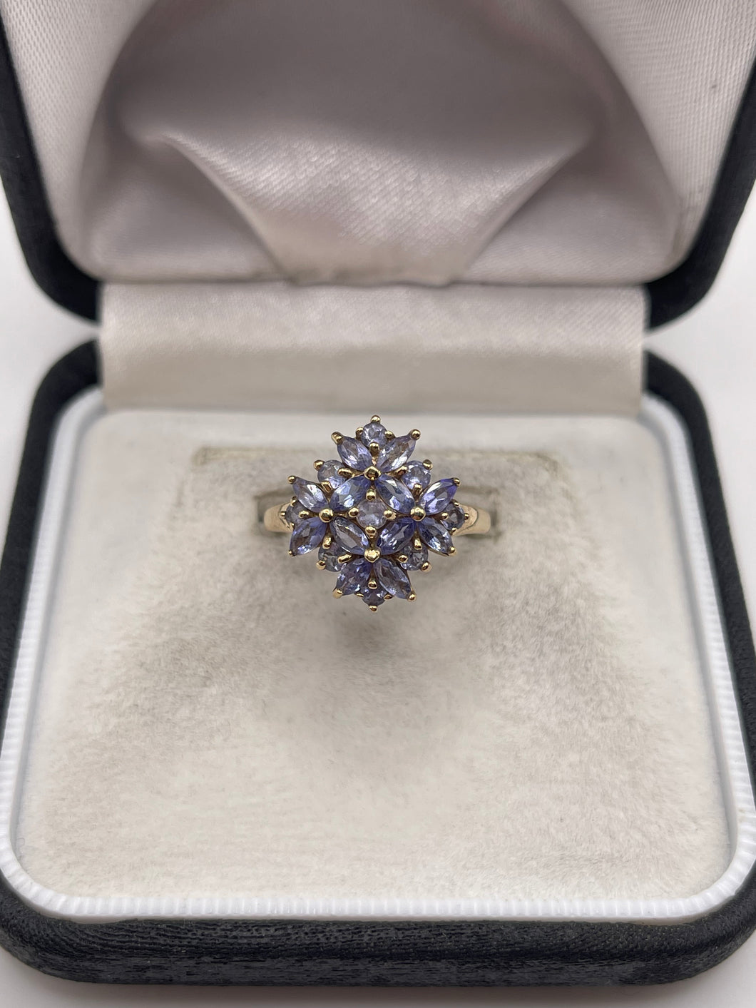 9ct gold tanzanite cluster ring