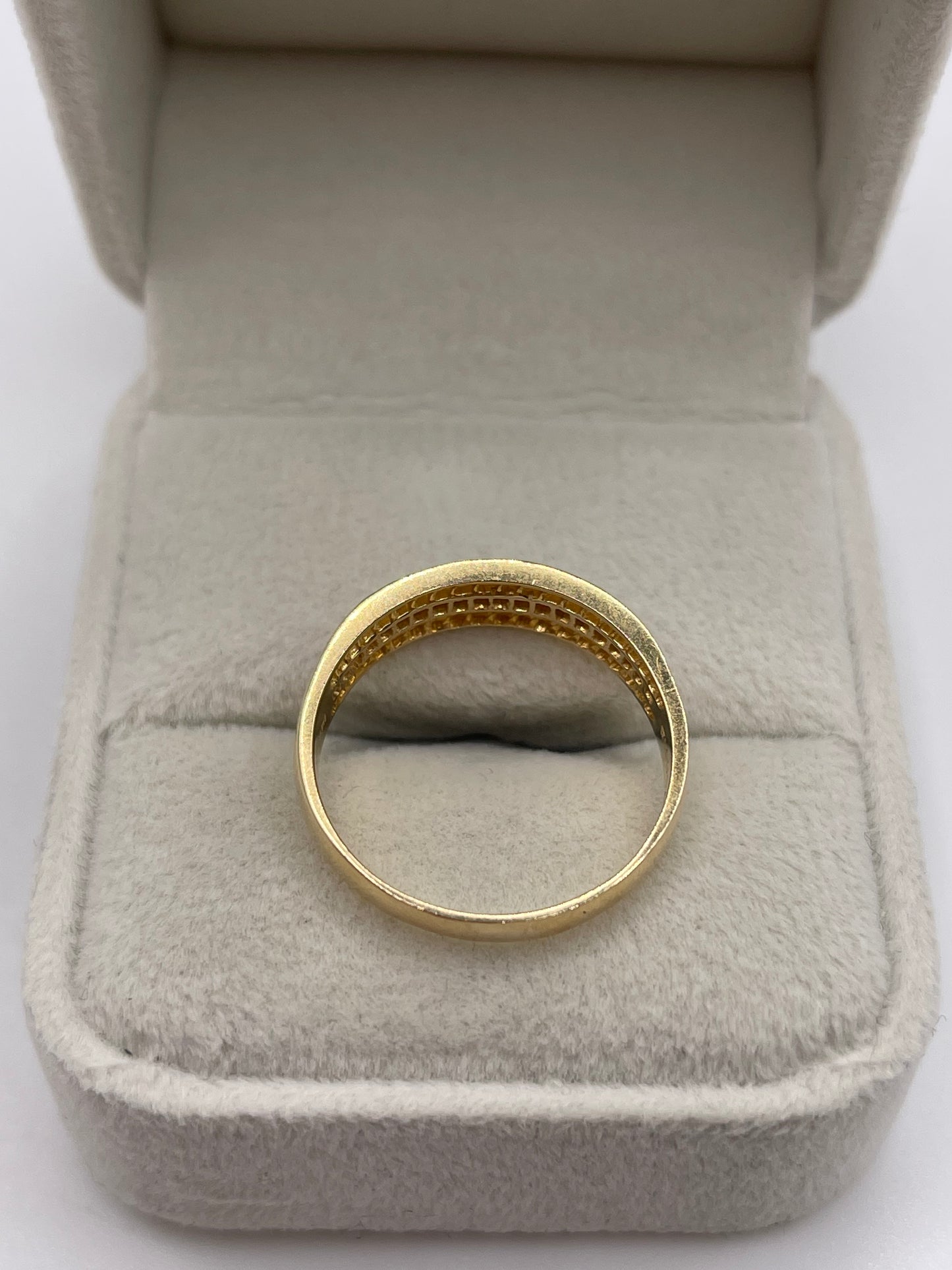 14ct gold diamond ring