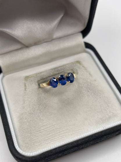 9ct gold kyanite ring