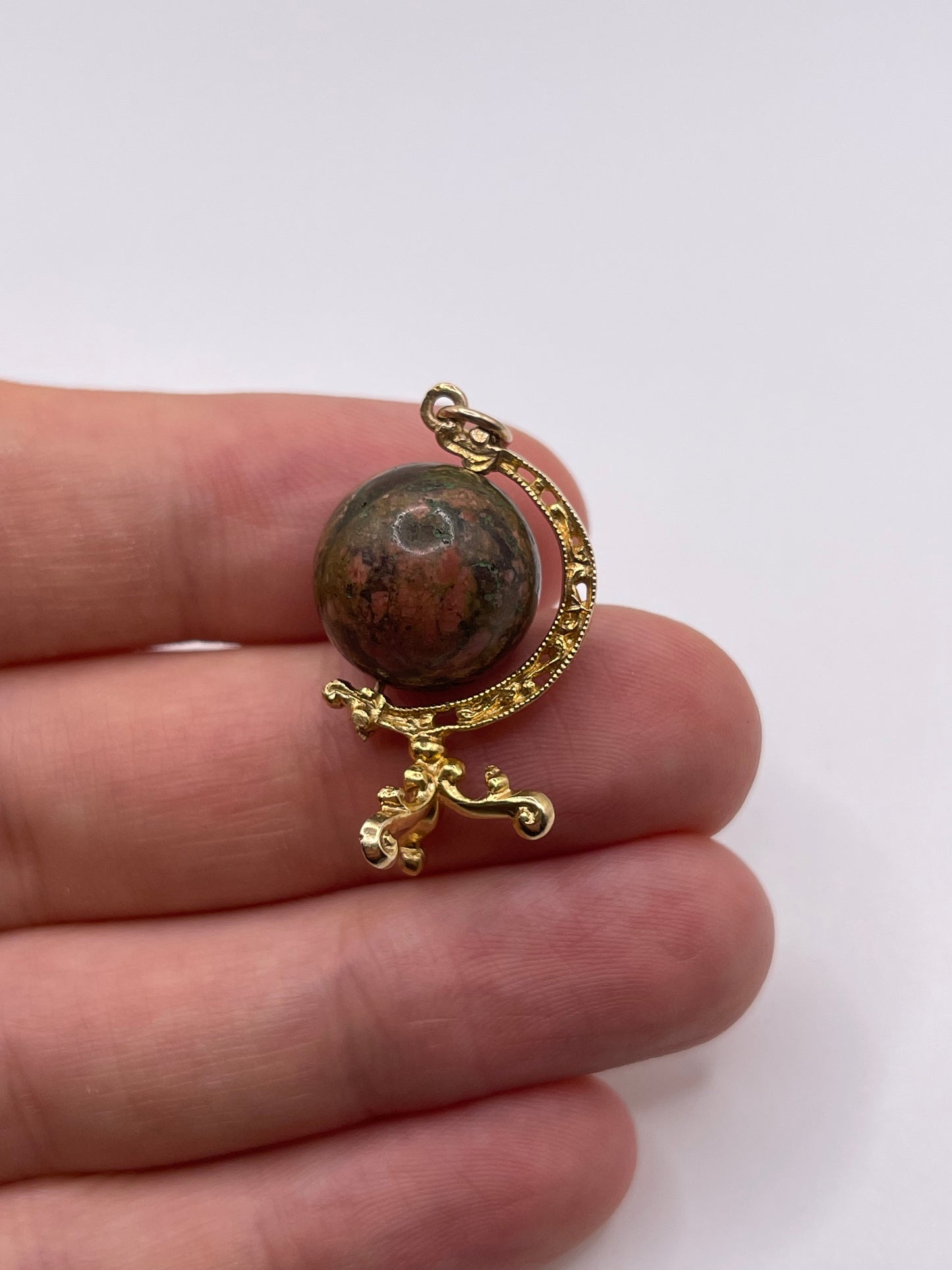 9ct gold gemstone globe charm