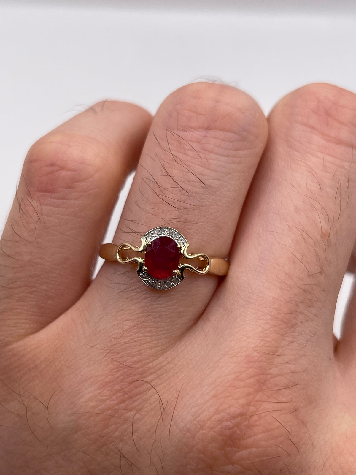 9ct gold ruby and diamond ring