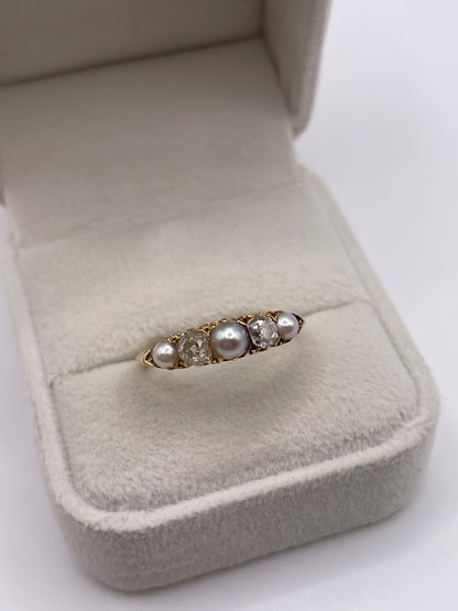Antique 18ct gold pearl and diamond ring