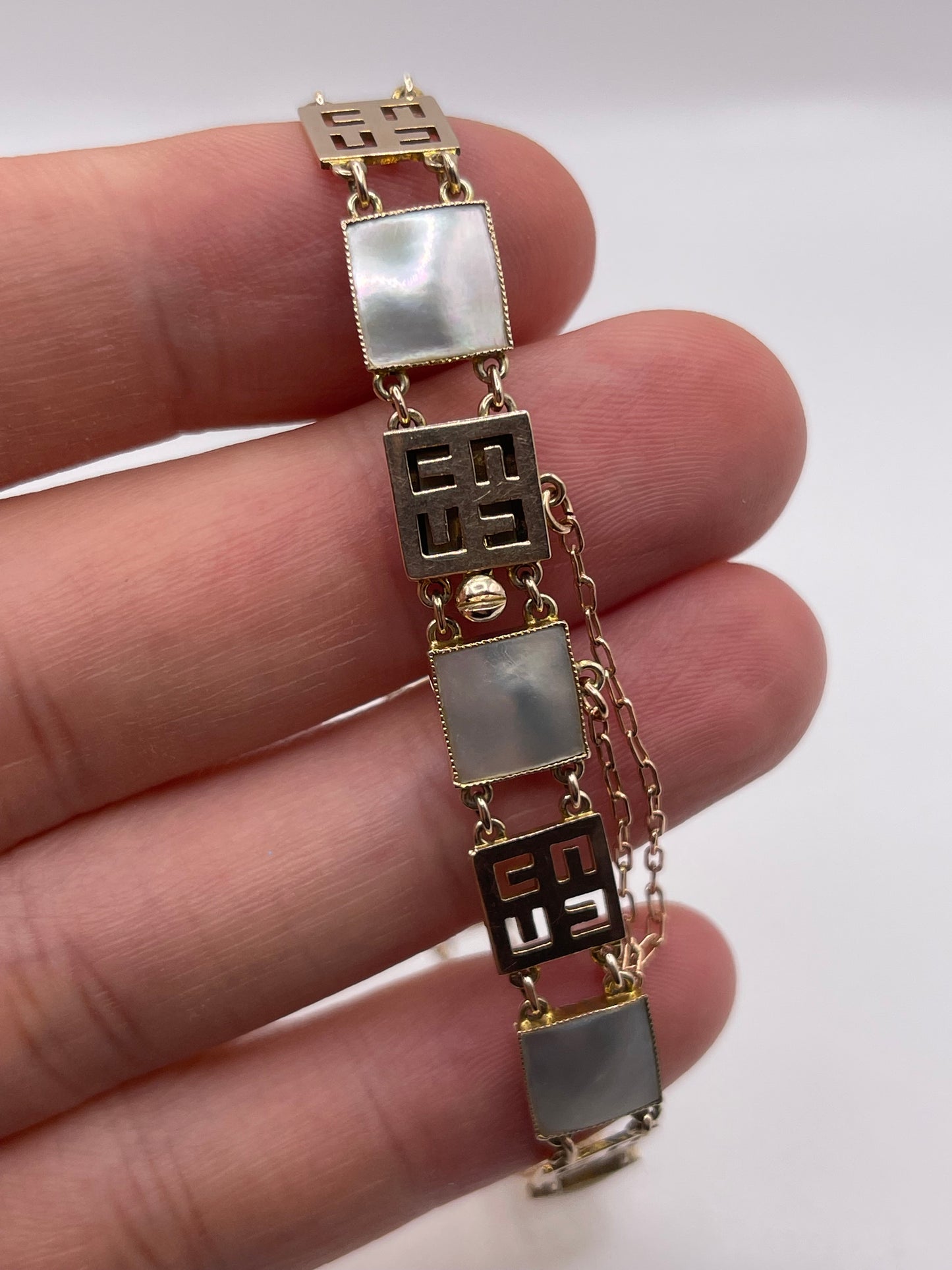 Murrle Bennett 9ct gold blister pearl bracelet