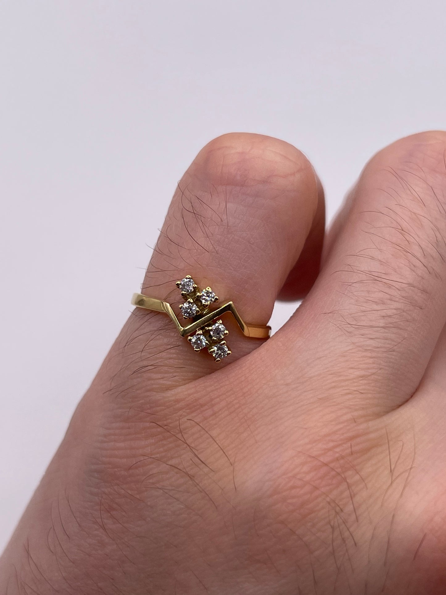 18ct gold diamond ring