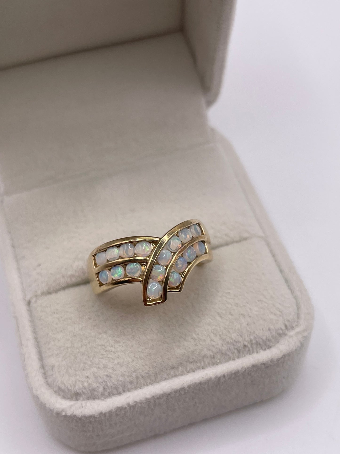 9ct gold opal wishbone ring