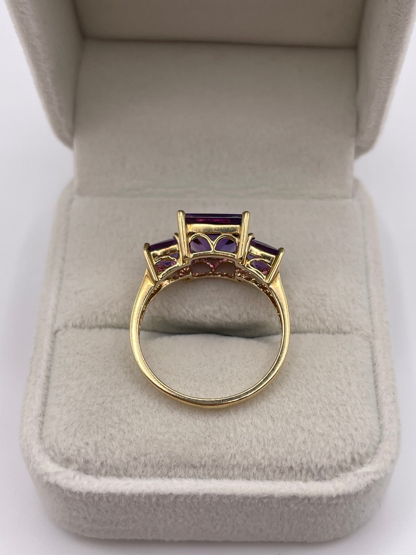 9ct gold amethyst ring