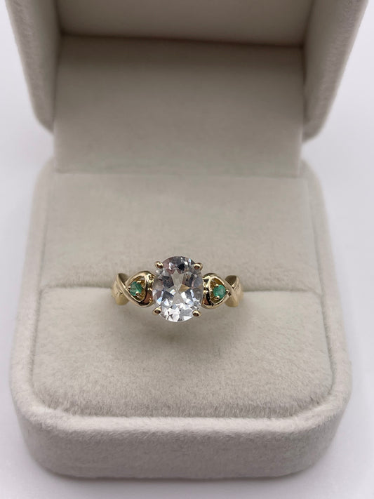 9ct gold topaz and emerald ring