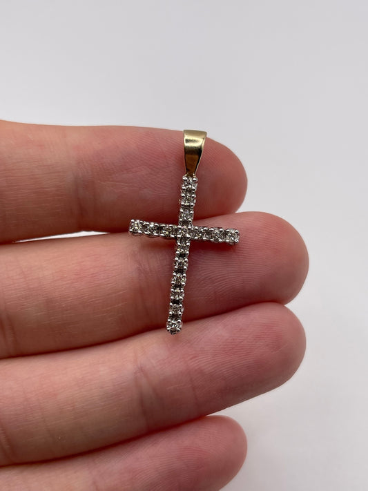 9ct gold diamond cross pendant