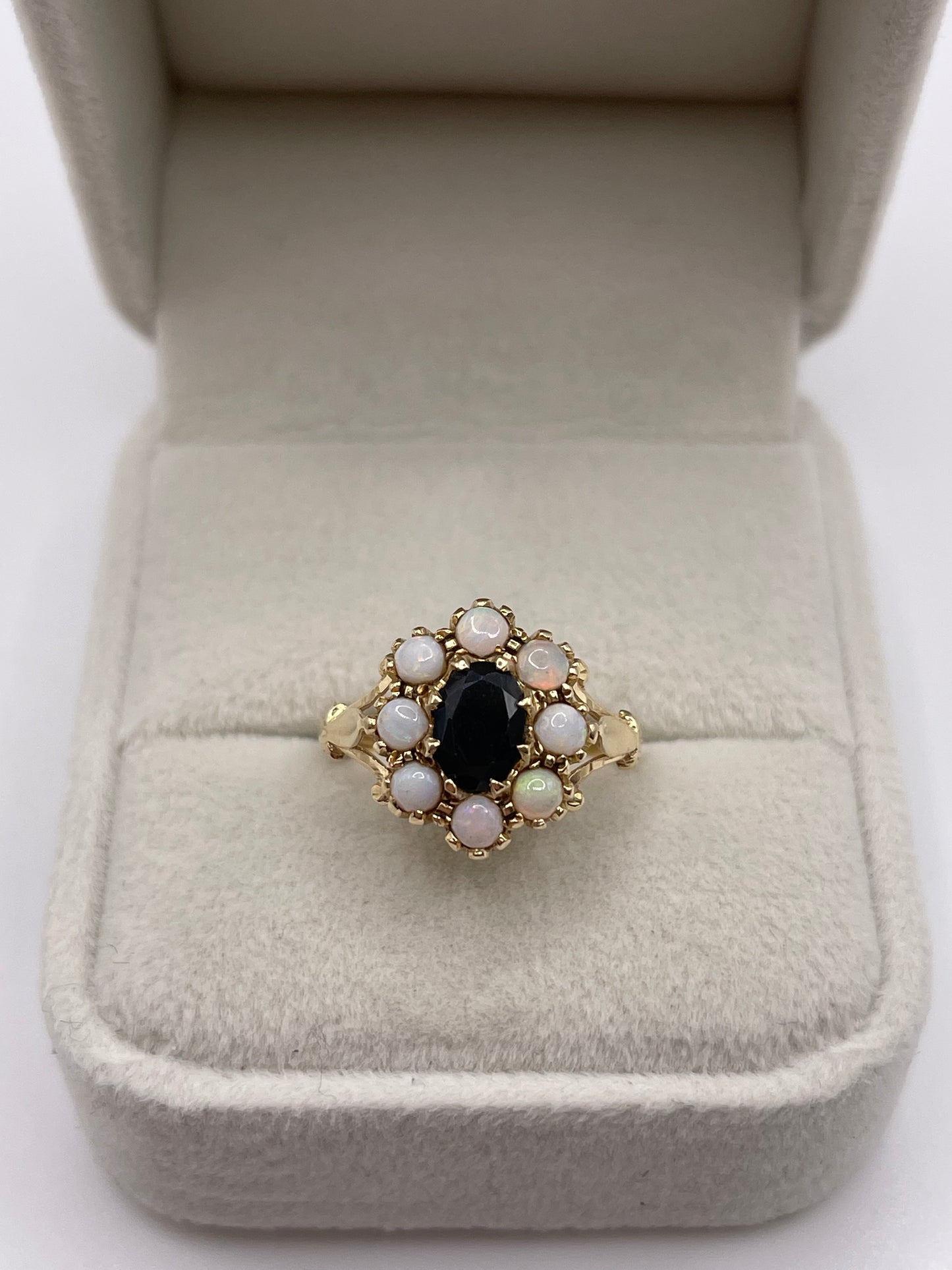 14ct gold sapphire and opal ring