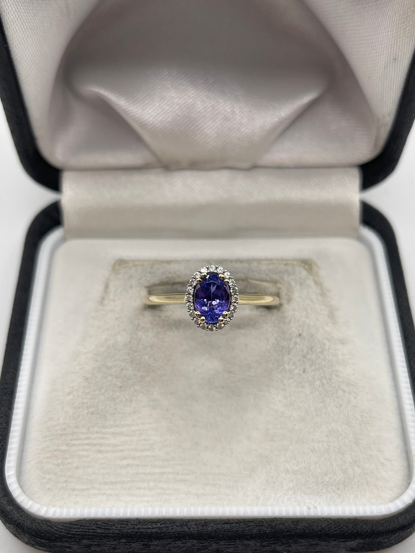 9ct gold tanzanite and zircon ring
