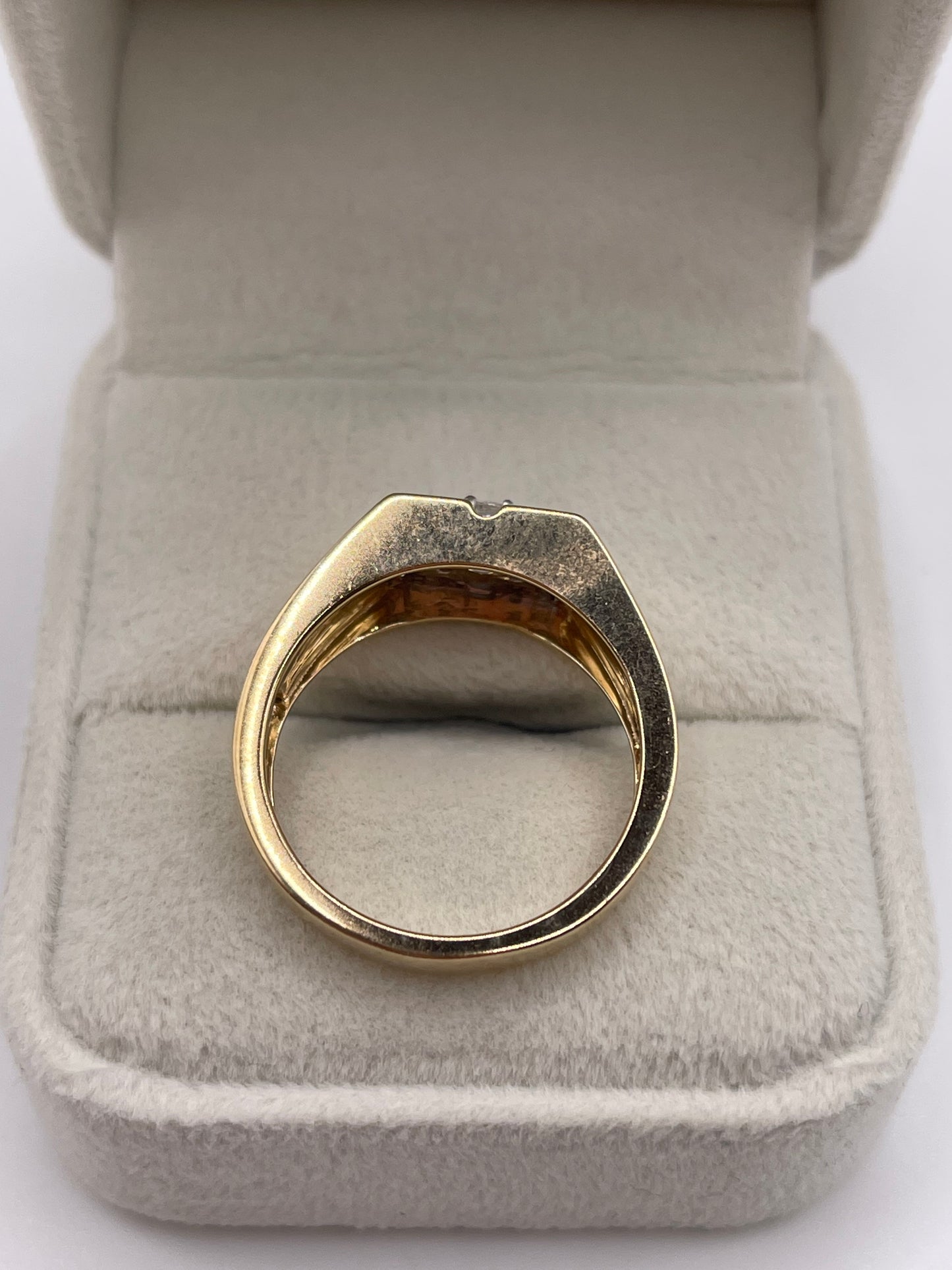 9ct gold diamond cluster ring
