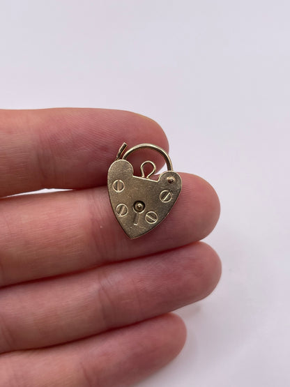 9ct gold padlock 2
