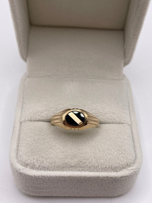 9ct gold onyx signet ring