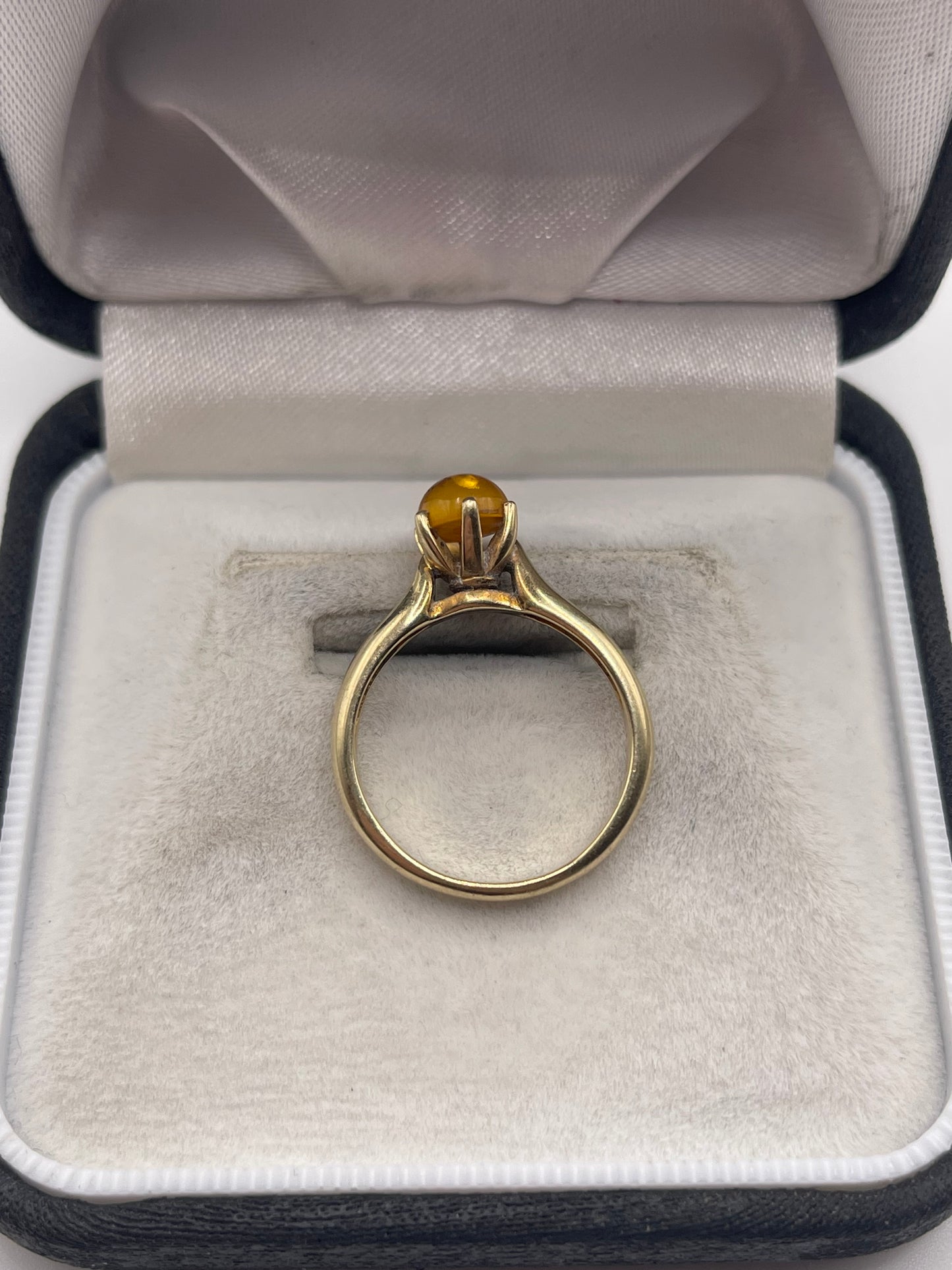 9ct gold amber ring