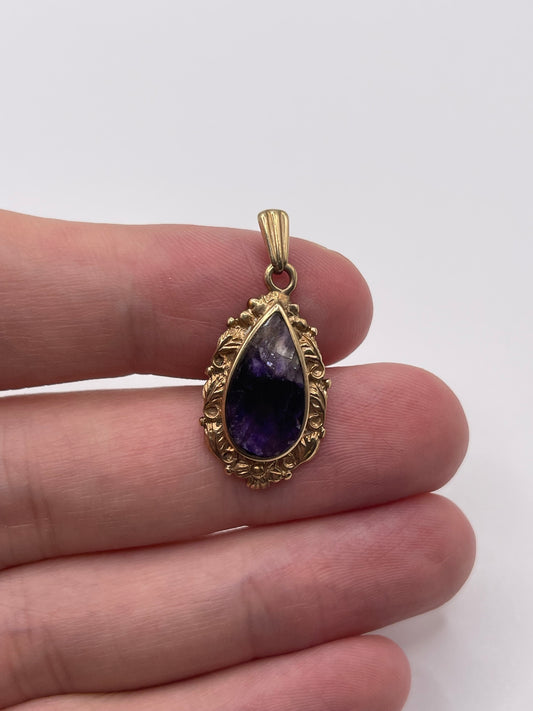 9ct gold blue John pendant