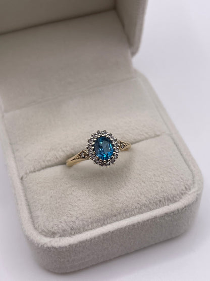 9ct gold topaz and diamond ring