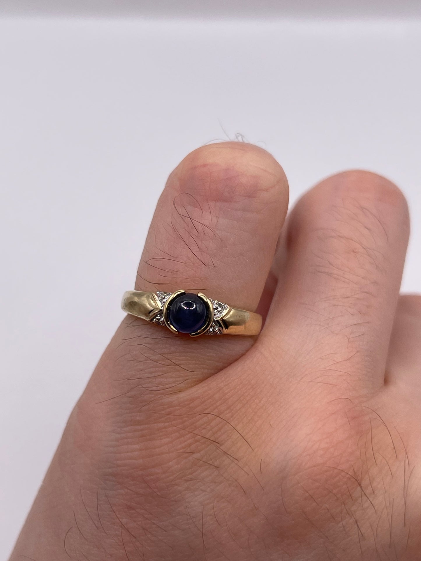 9ct gold cabochon sapphire and diamond ring