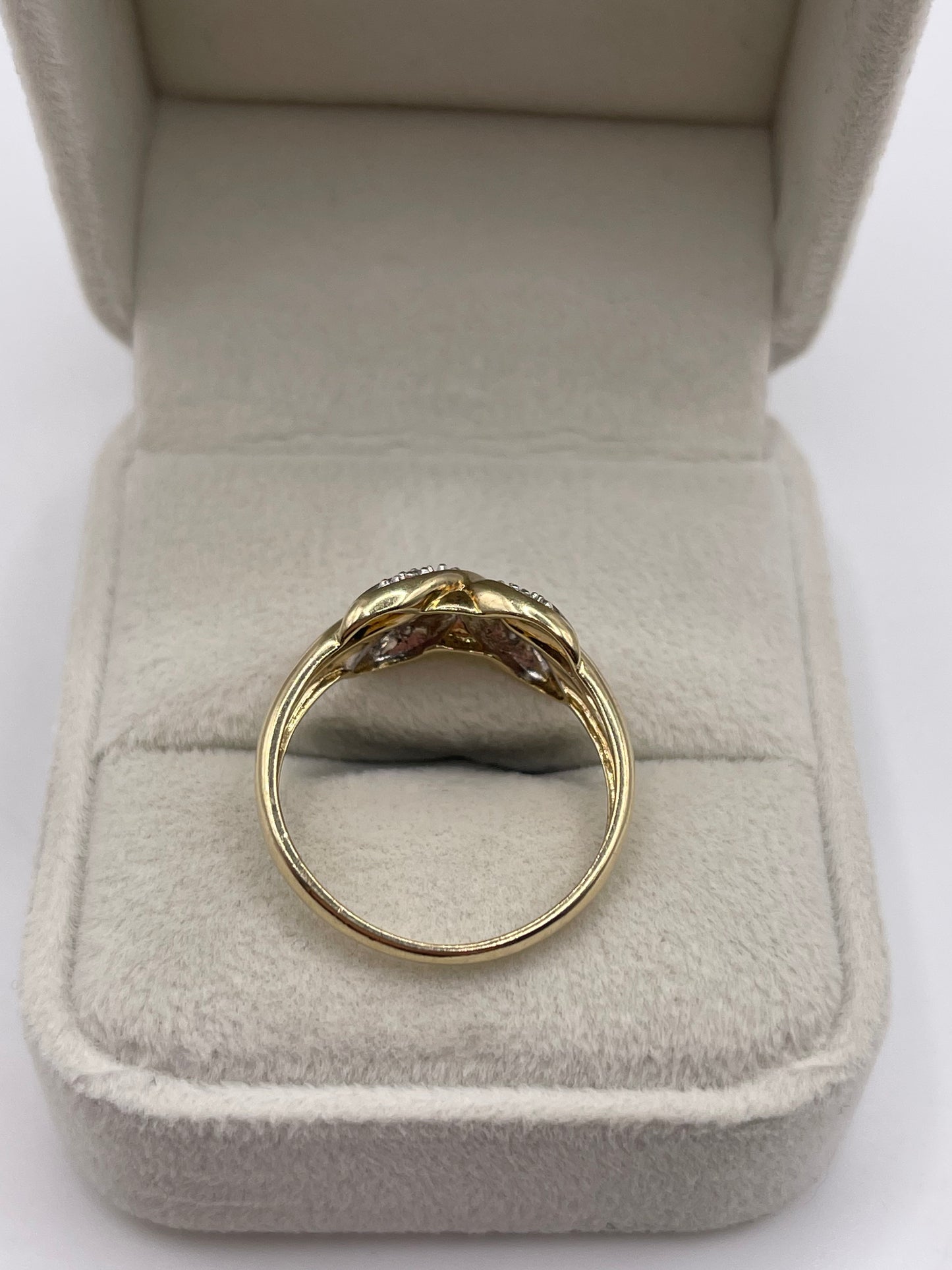 9ct gold diamond ring
