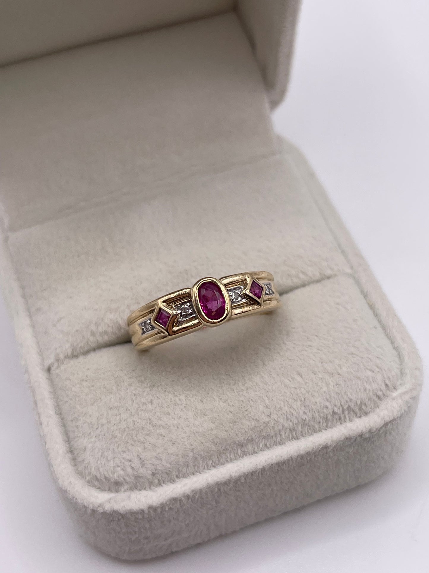 9ct gold ruby and diamond ring