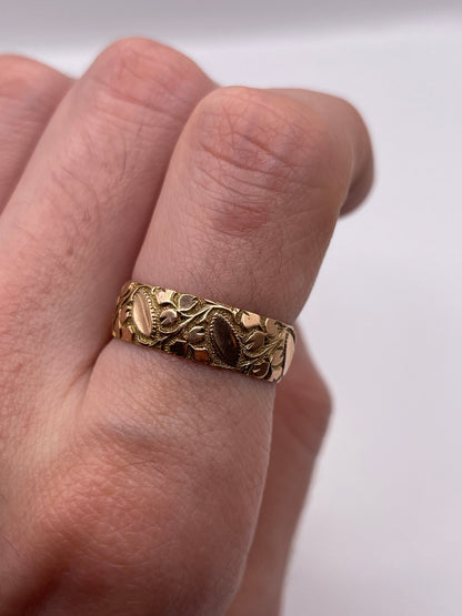 Antique 9ct rose gold band