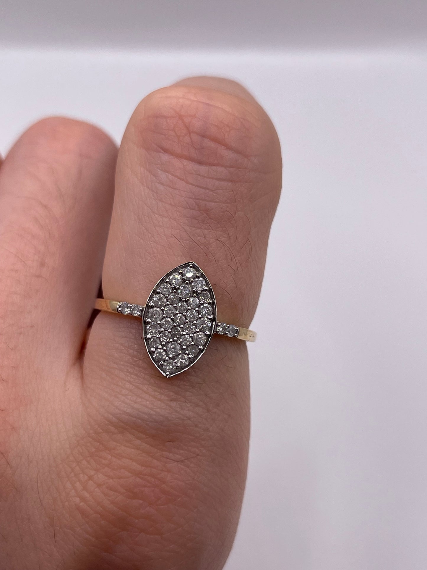 9ct gold diamond cluster ring