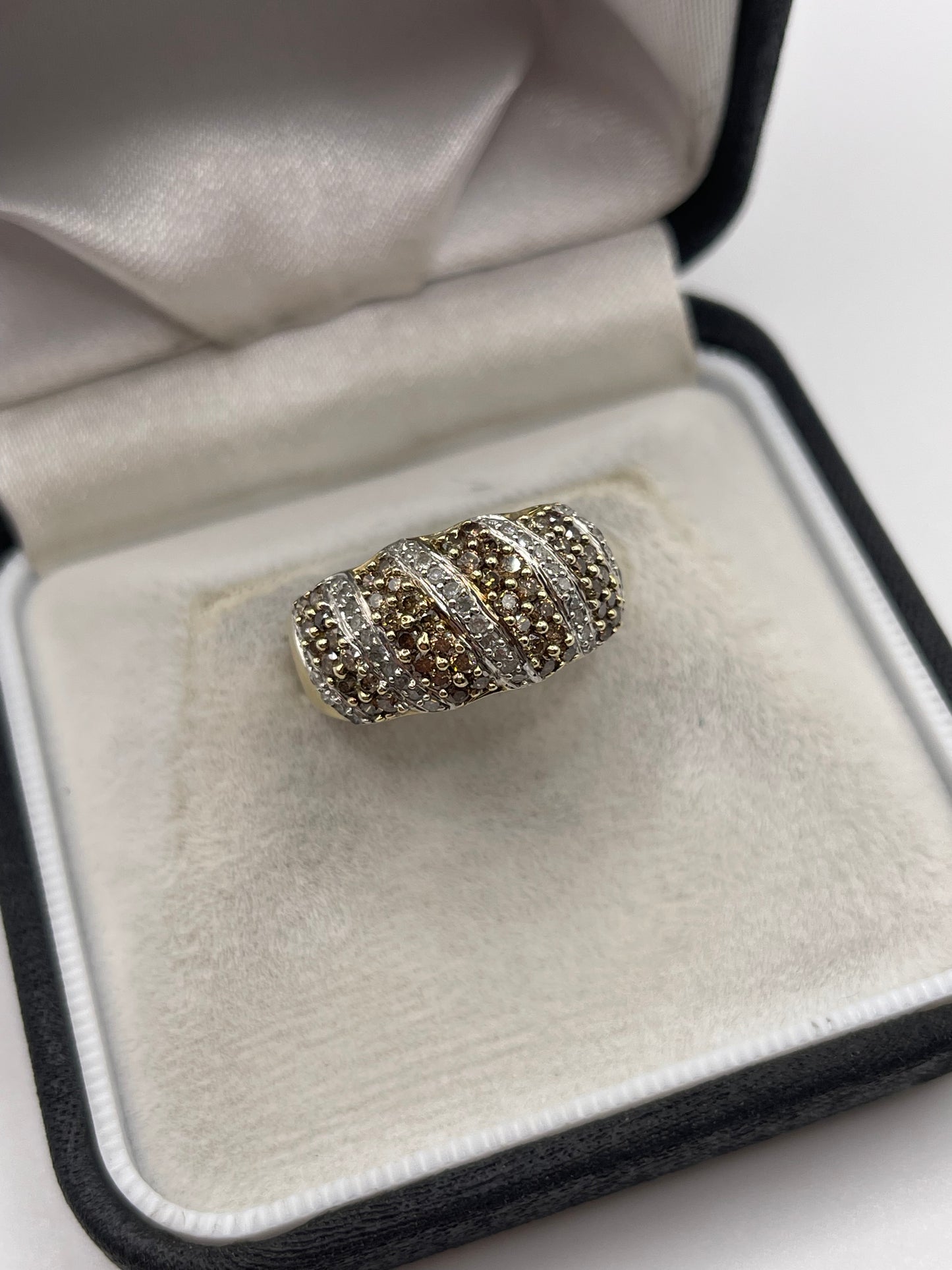 9ct gold diamond cluster ring