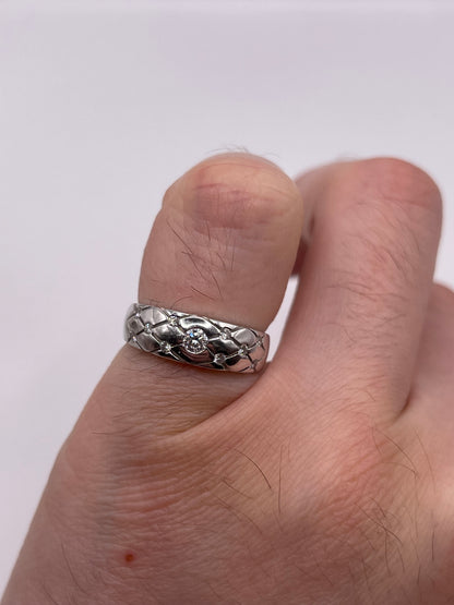 18ct white gold diamond cluster ring