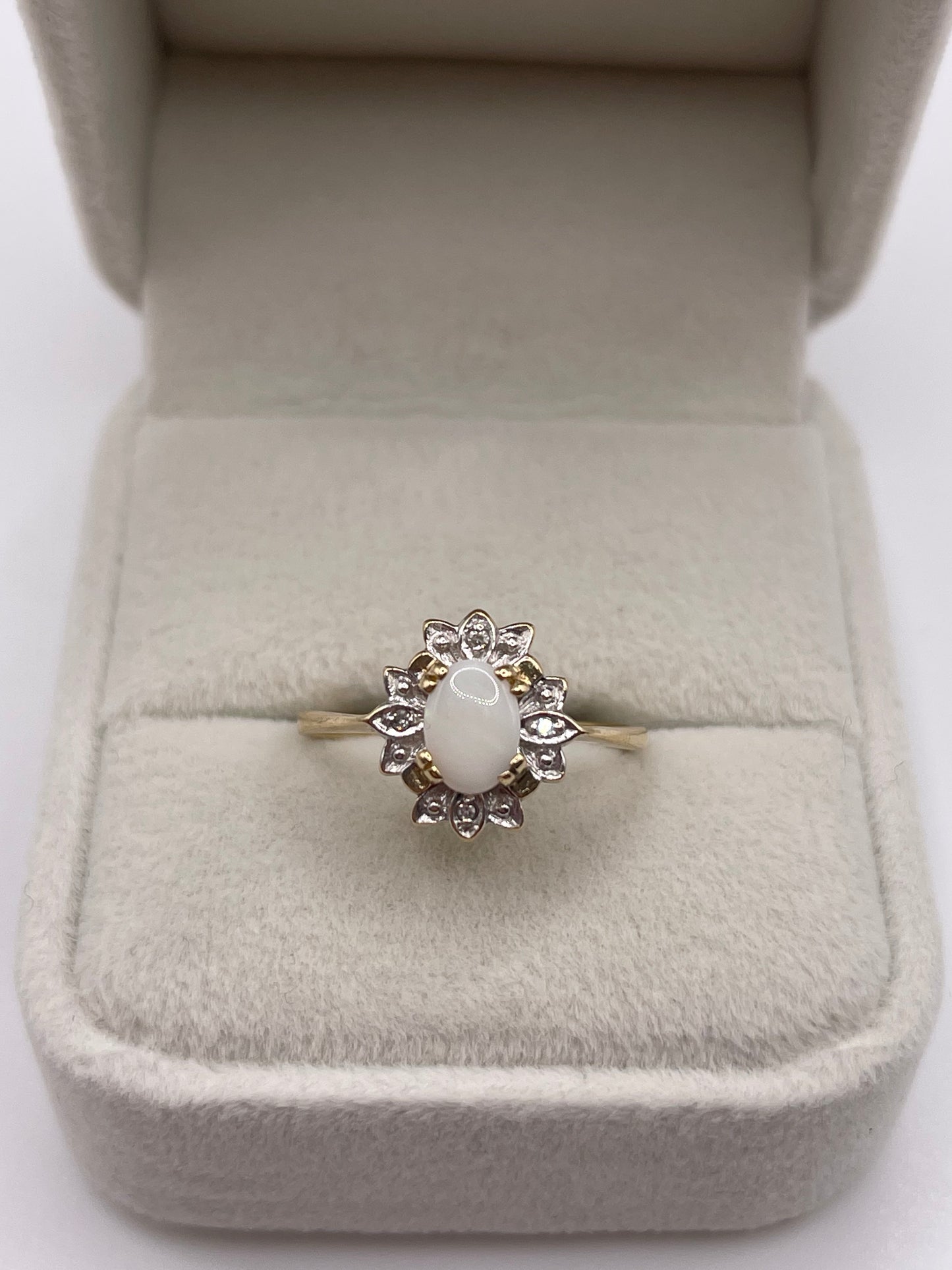 9ct gold opal and diamond ring
